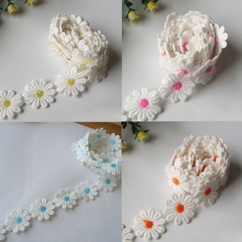15/30yards 2.5CM White Embroidered Daisy Lace Fabric 3D Flowers Ribbon Sewing Trimming Decor For Dress Collar Hats Headwear |