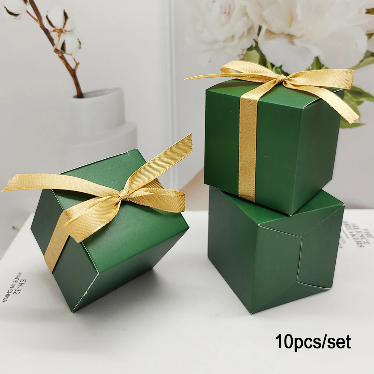 

Картонная подарочная коробка Green Square для конфет, 10/50 шт.