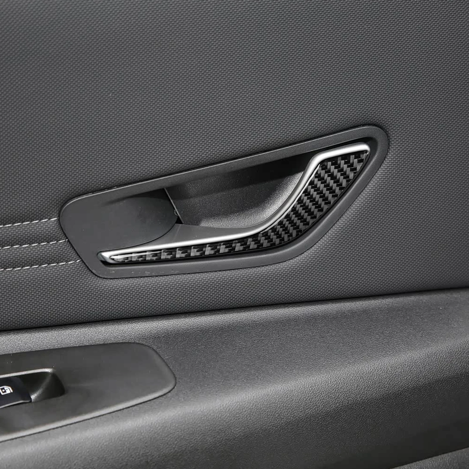 Фото Накладки на дверные ручки из настоящего карбона для Hyundai Elantra/i30 Sedan 2021-2026, настраиваемые автомобильные наклейки, аксессуары для интерьера №2