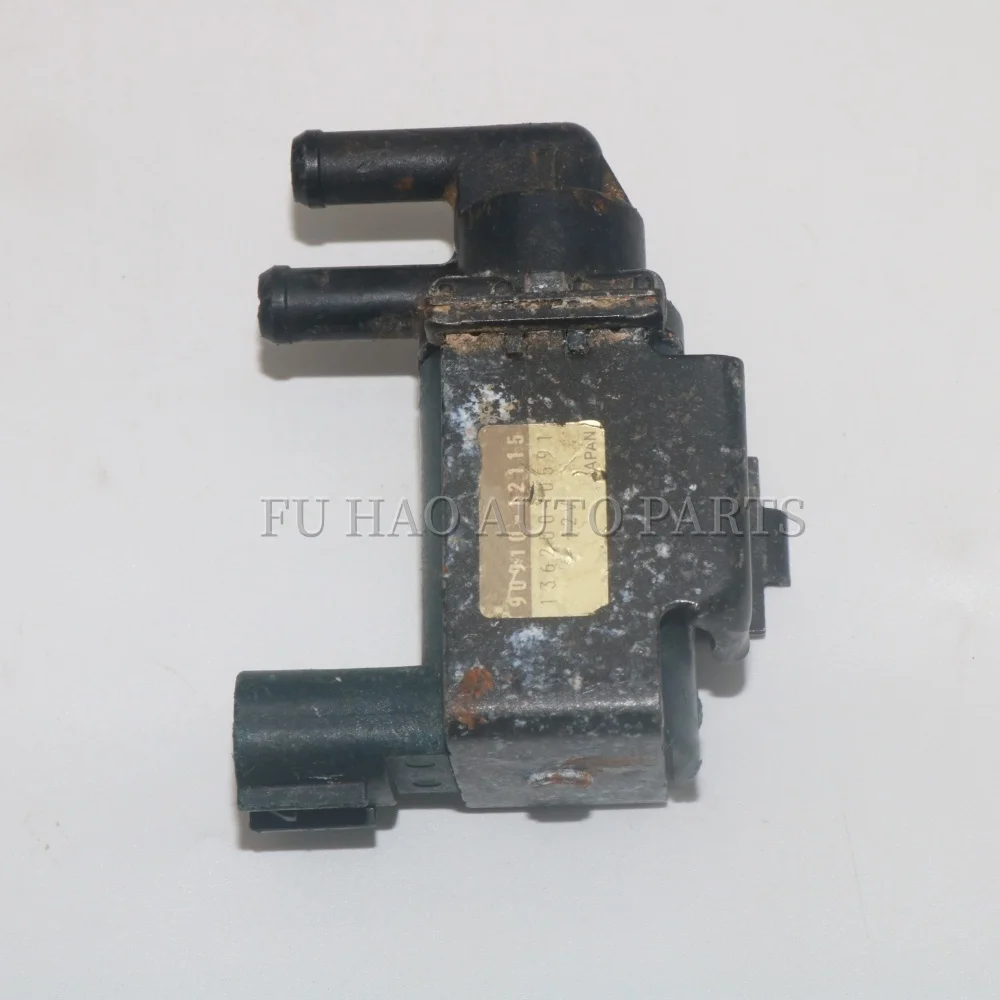 Фото Вакуумный переключающий клапан 90910-12115 для Toyota Supra 6 цил. 3.0L 1993-1998 с двигателями 2JZGE 2JZGTE, артикул 9091012115 №3