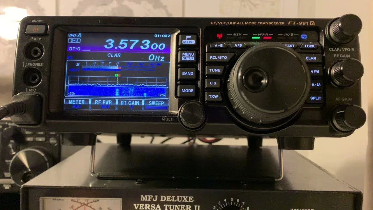 Фото [Горячая распродажа] Yaesu FT-991A 991 100 Вт, всережимная автомобильная рация для любительской радиосвязи (MF/HF/CB/VHF/UHF) с сенсорным TFT-экраном №4
