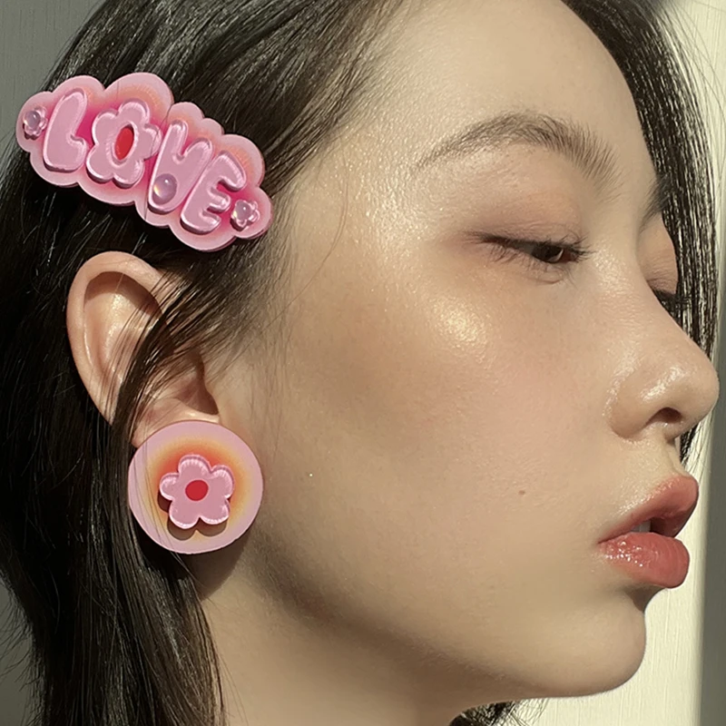 

Trendy ins Pink Letter LOVE Hair Card Acrylic Hairpin Women Personality Fashion Girls Hairpin Jewelry Hair Accessories Gift