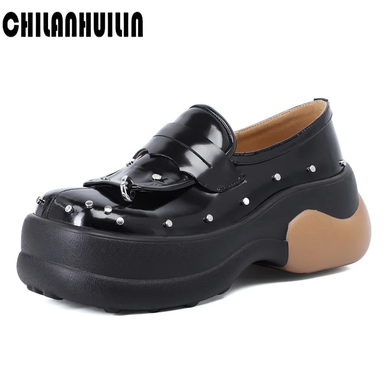 

Женские туфли-лодочки из натуральной кожи, на платформе, с заклепками