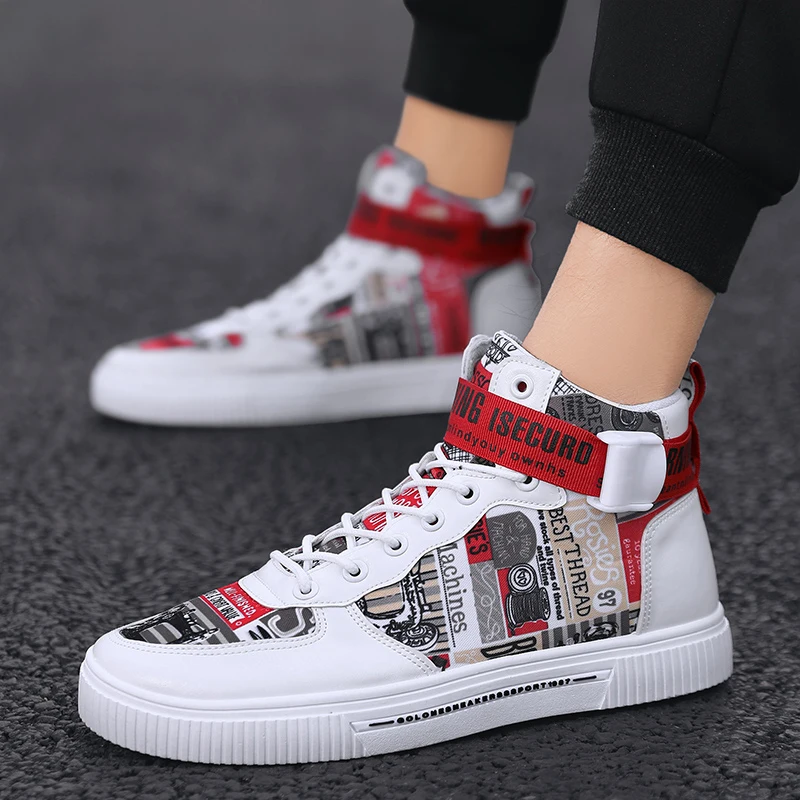 2022 Hot Men High top Skateboard Shoes Designer Letter Printed Sports Shoes Men Couple Streetwear Hip Hop Sneakers Men Trainers