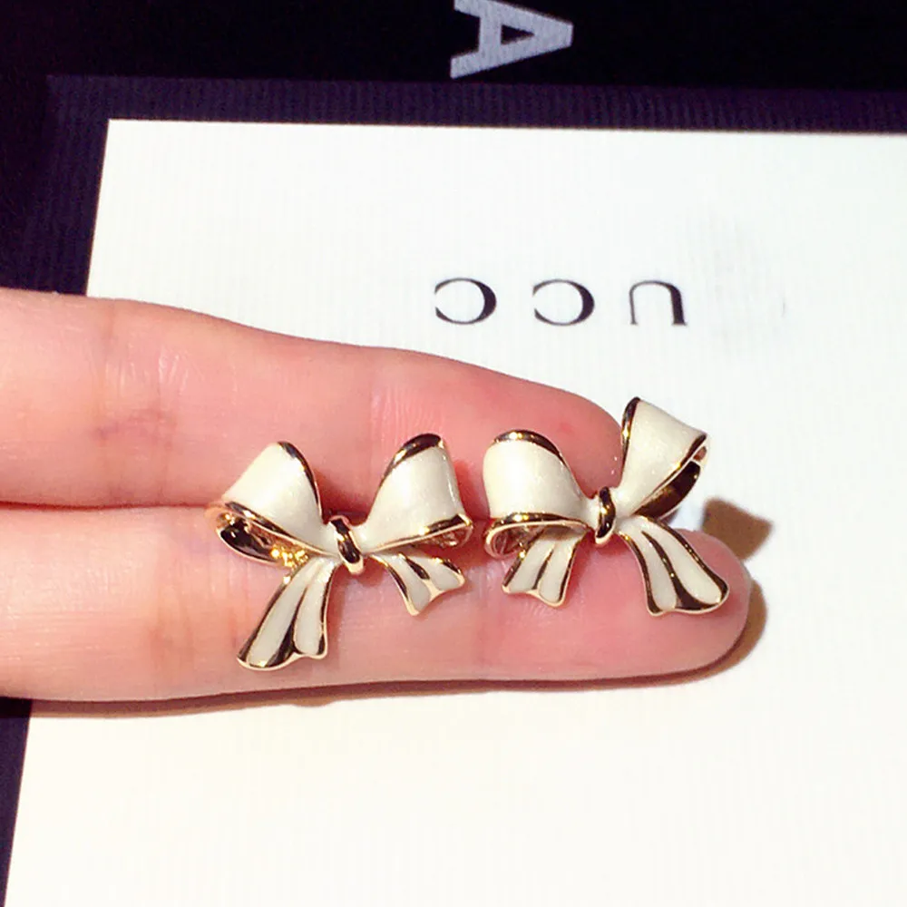 

Delicate And Fashionable Design Silver Needle Earrings Simple Trend Bowknot Temperament Small And Cute Earrings Jewelry Girl