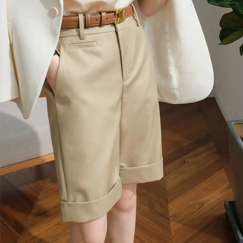 2023 Women's Summer Shorts High Waist Knee Length Straight Shorts All-match Casual Short Shorts Newly Leisure Fashion W33