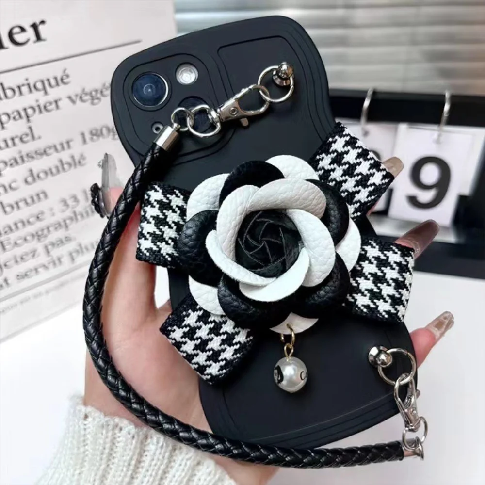 

New Full Cover Liquid Silicone Phone Case for Apple 13IP14PROMAX Black Chain Butterfly Flower Wave Phone Case