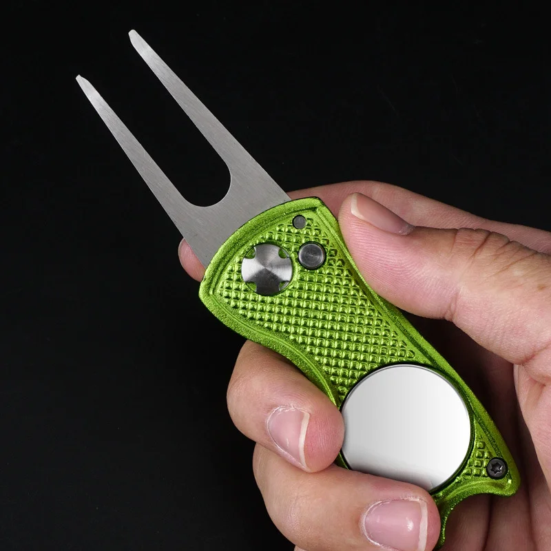 Stainless Steel Folding Golf Divot Repair Fork with Magnetic Button Pitch Groove Remover Cleaner Pitchfork Switchblade Tool