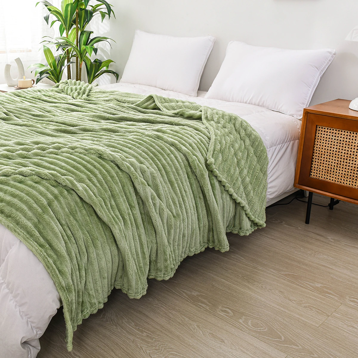 Однотонное фланелевое одеяло