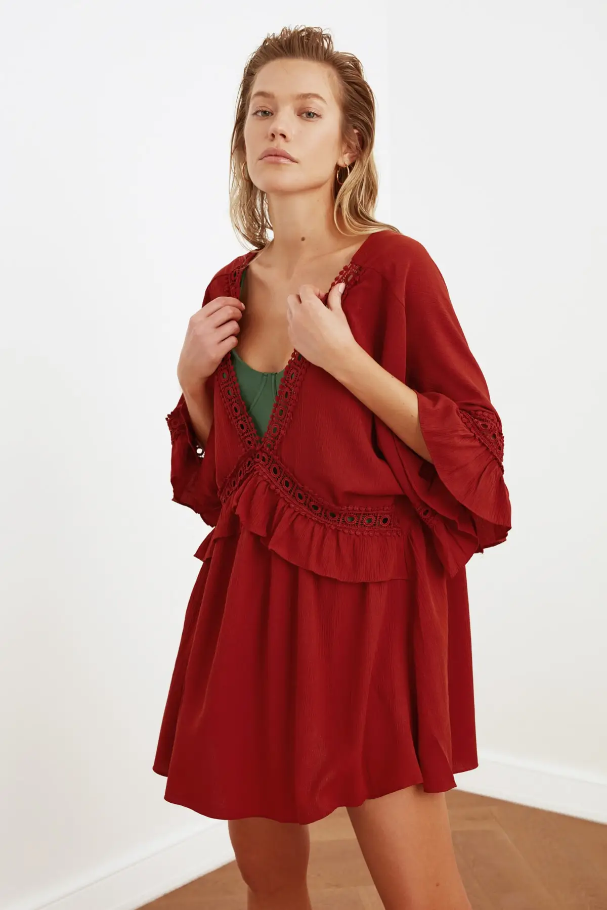 

Trendyol Ribbon Detail Beach Dress TBESS21EL2759