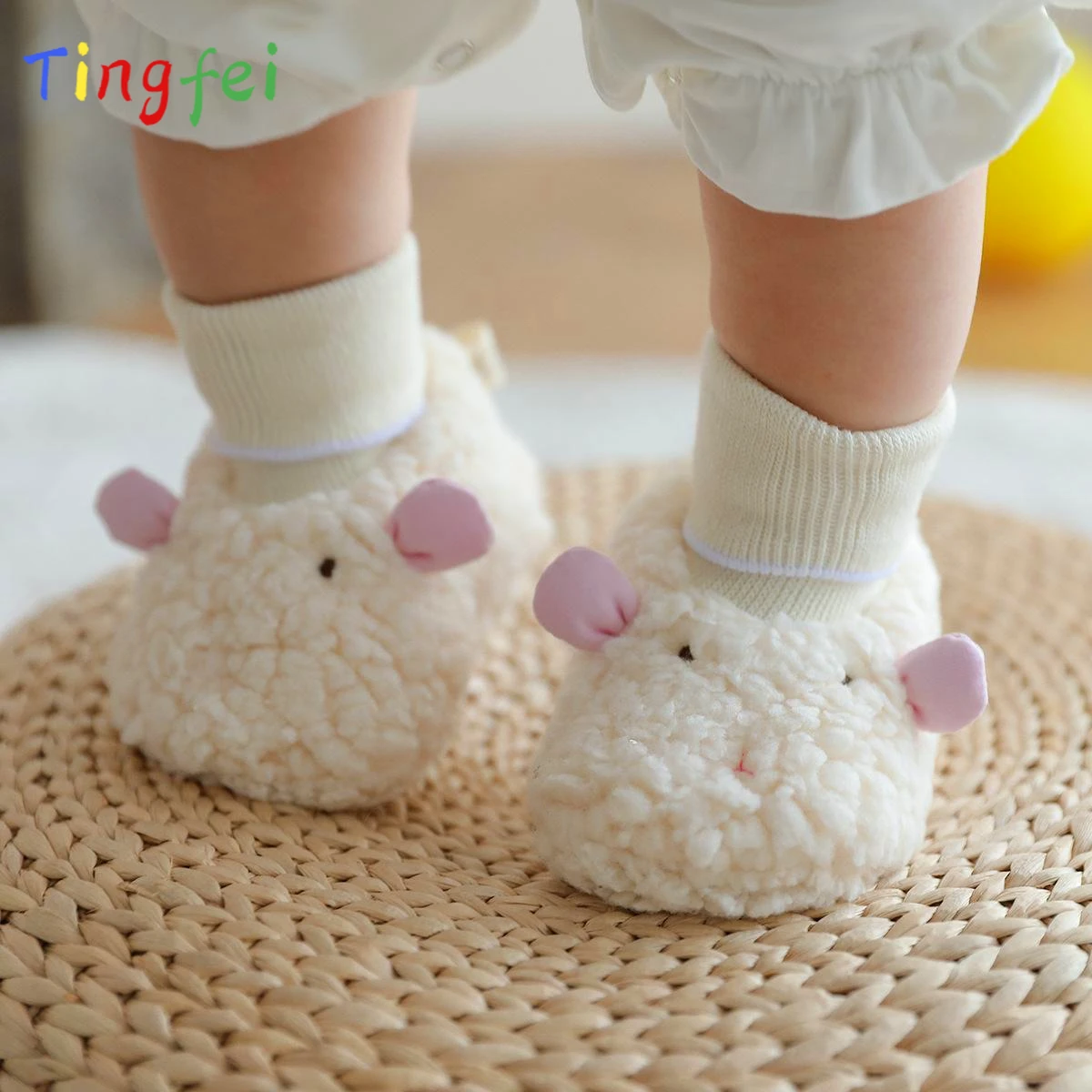 

Winter Baby Shoes Velvet 0-1 Year Old Baby Soft Bottom Does Not Fall Off Cotton Shoes To Keep Warm Newborn Baby Shoes and Socks