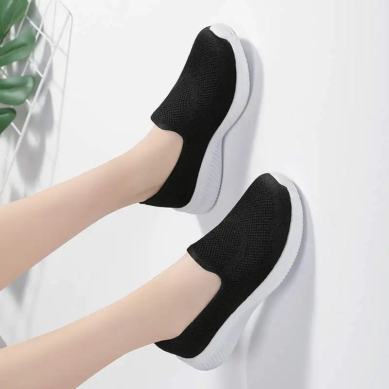 

Sneakers Sport Woman Running 2020New Fashionable Sports Shoes Plus Sizes Sneakers Sport Lady Ladies Sport Shoes Sneakers Tennis