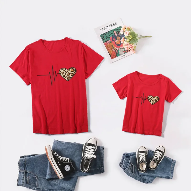 

Valentine's Day Mother women's new short sleeve T-shirt leopard print love shirt tee Y5TO