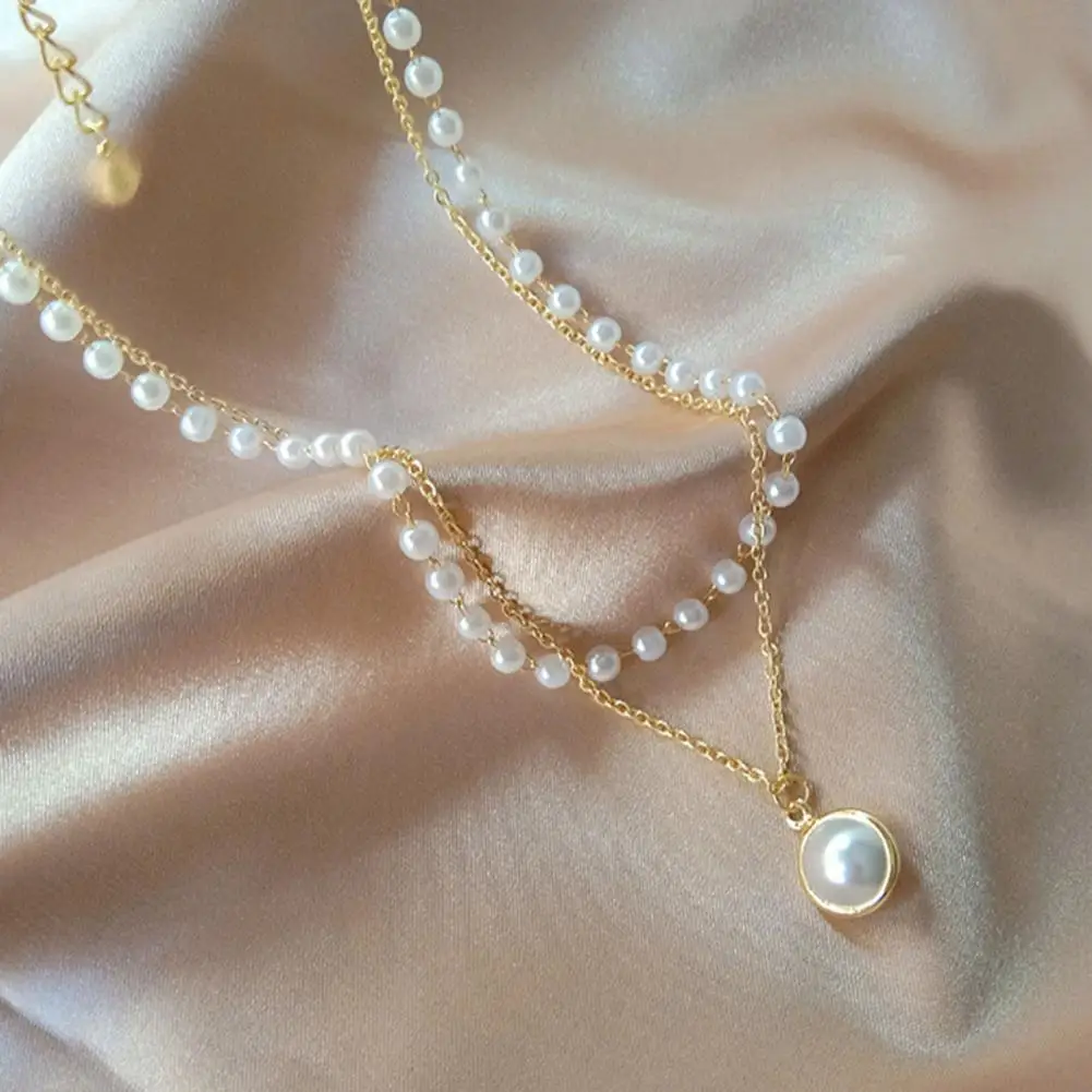 

Portable Delicate Comfortable Electroplating Faux Pearls Women Bracelet for Dating