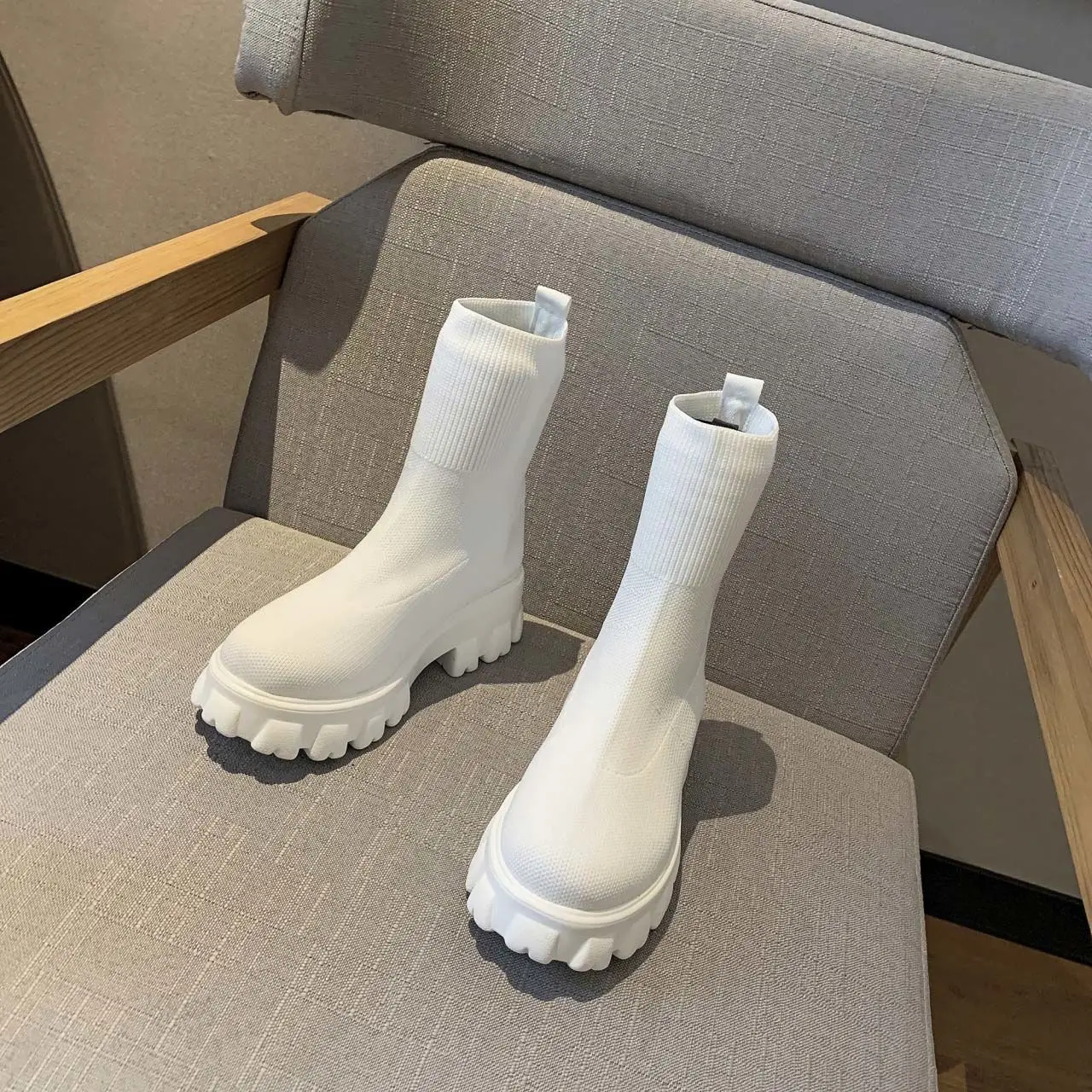 

Женские ботинки Ytmldy, Новинка осени 2022, Корейская версия, повседневные модные короткие ботинки, сетчатые красные вязаные эластичные ботинки ...