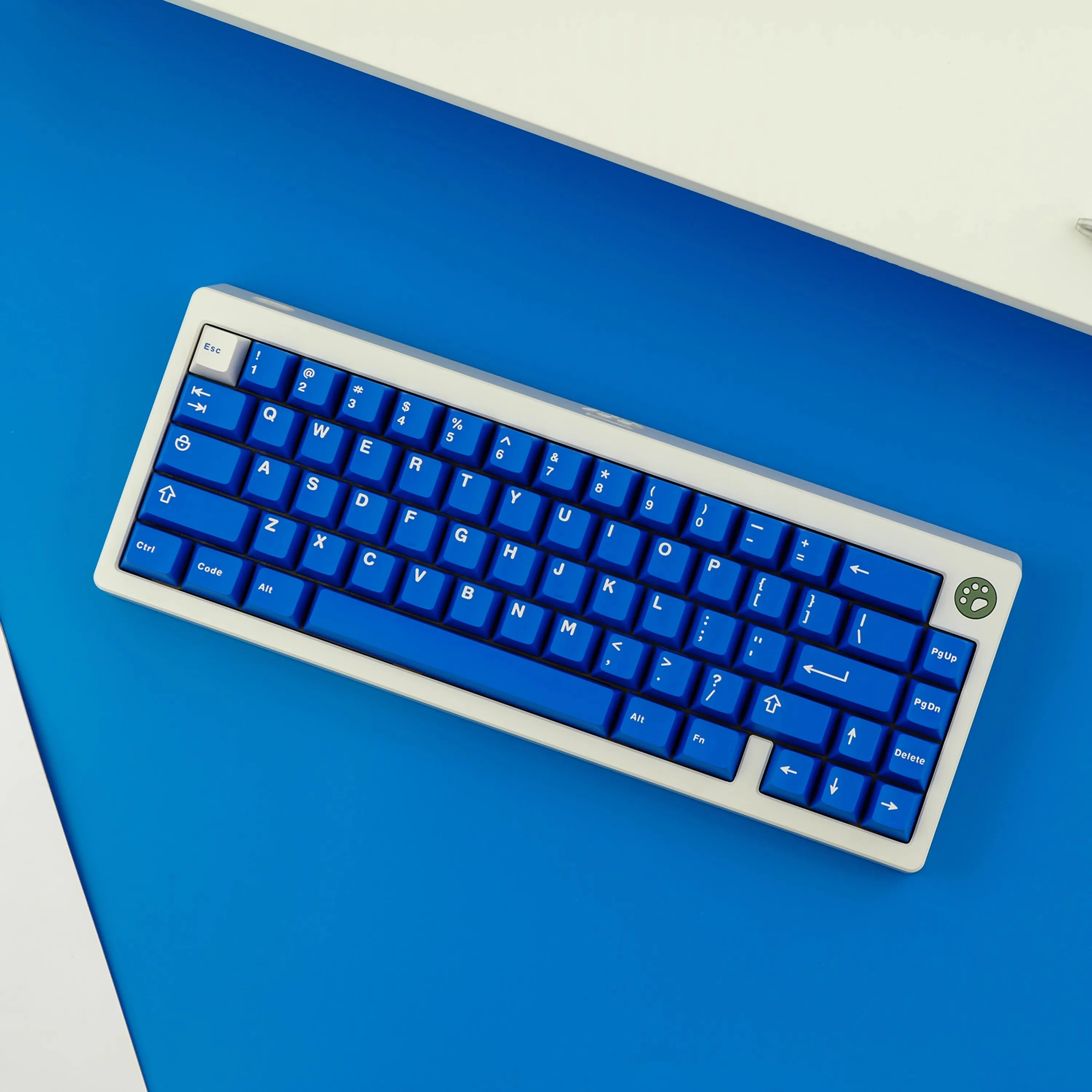 Фото Кастомные кейкапы Aifei Icon GMK Classic Blue, 132 клавиши, ABS, Double Shot, Cherry Profile, для клавиатур 61, 64, 68, 84, 87, 96, 980, 104. Подарок. №5