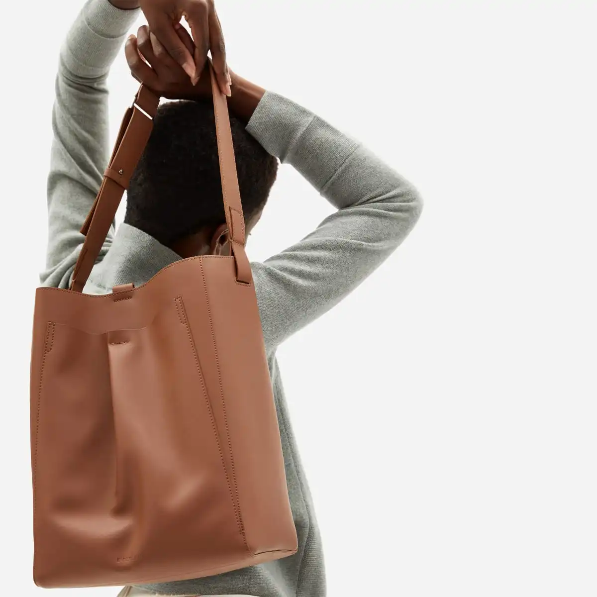 Built ny large market tote nolita stripe. Everlane обувь. Everlane logo. Everlane. Everlane cheeky.