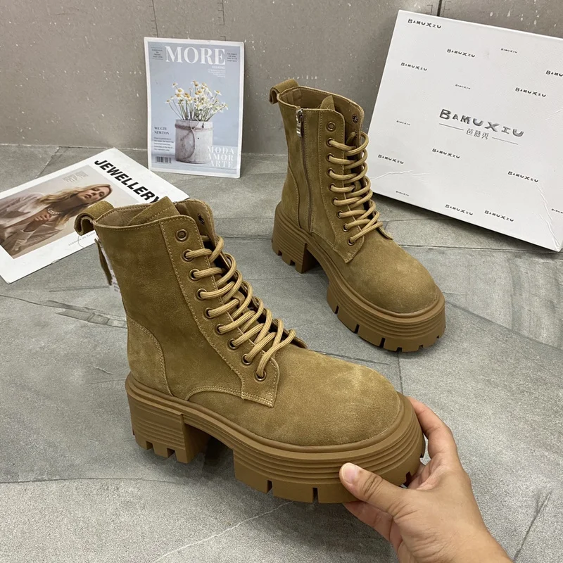 

Женские замшевые ботинки до щиколотки, на платформе