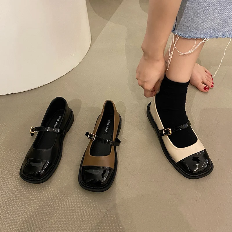 

Женские кроссовки на платформе, повседневные весенние кроссовки из искусственной кожи на толстой подошве, с розами, в стиле ретро, 2022