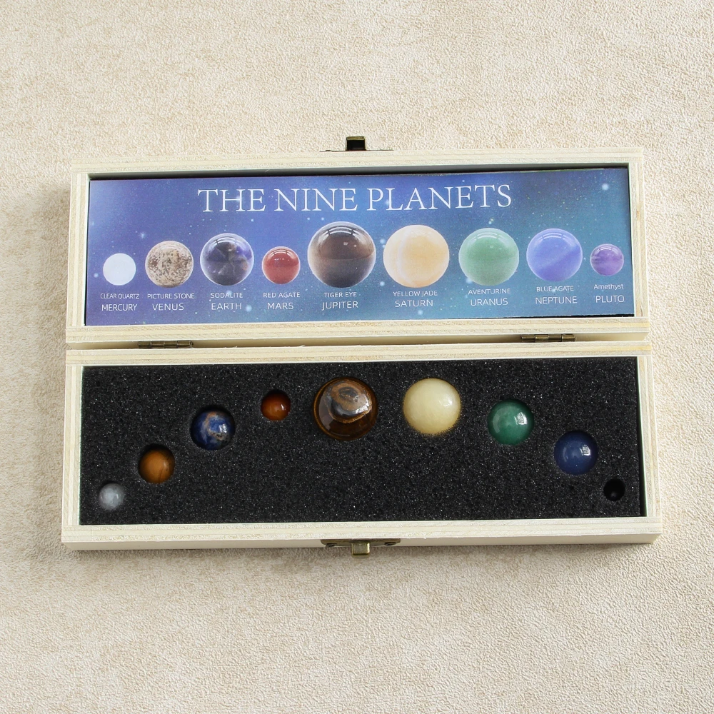 

Набор планеты из полудрагоценного камня RED HERRING BY PENG CHANG PC