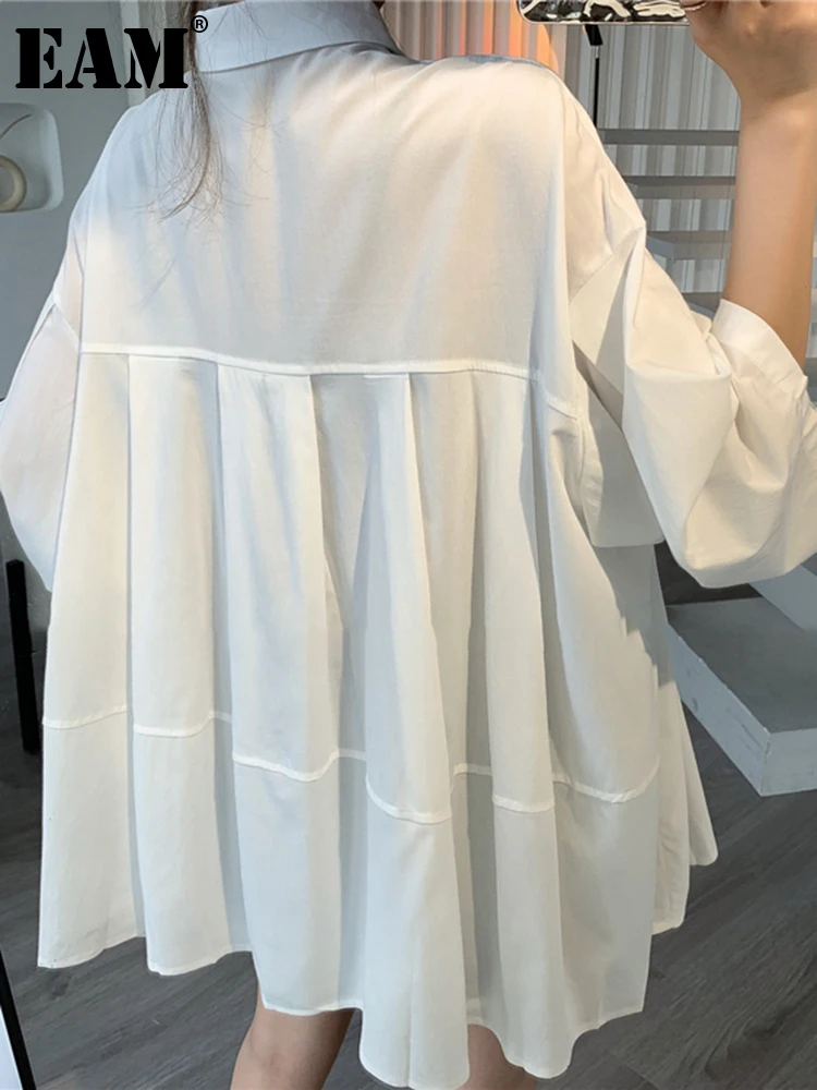 

[EAM] Women Back Pleated Big Size Elegant Blouse New Lapel Three-quarter Sleeve Shirt Fashion Tide Spring Autumn 2022 1DE9605