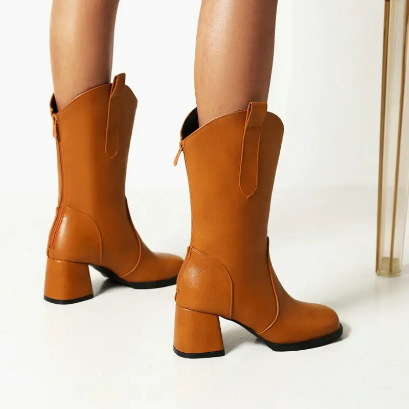 Женские ботинки новая зимняя обувь до середины икры короткие на толстом высоком