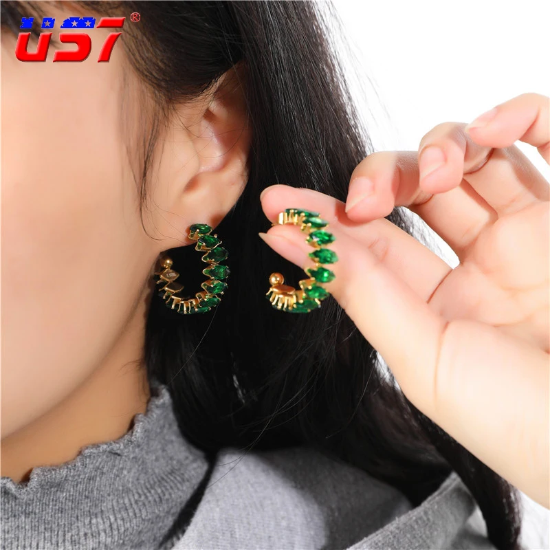 

US7 New In Needle Green Zircon C-shaped Hoop Earrings for Women Boho Exaggerated Oval AAA Zirconia Fashion Jewelry
