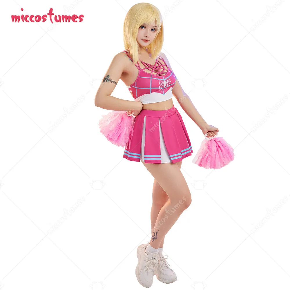 Жалаңаш және күлкілі секс триосы