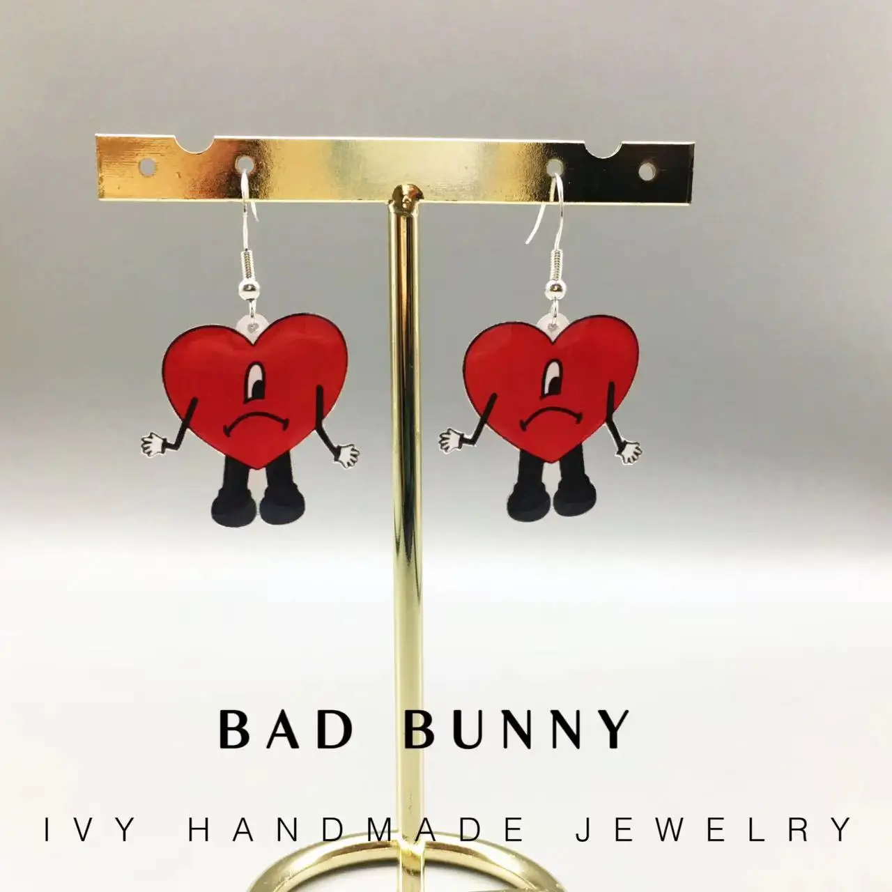 

Bad Bunny Red Heart Earrings Acrylic Resin Bad Bunny Dangle Earrings for Women Decoration Jewelry Accessories Gift for Friends