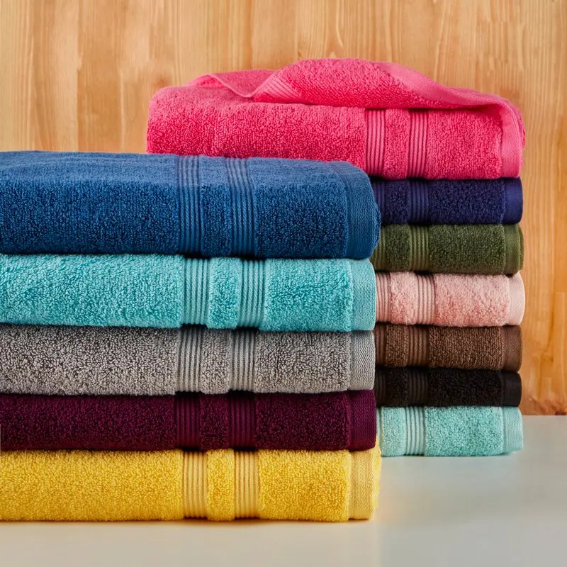 

Solid 6-Piece Bath Towel Collection - Fuchsia Blast