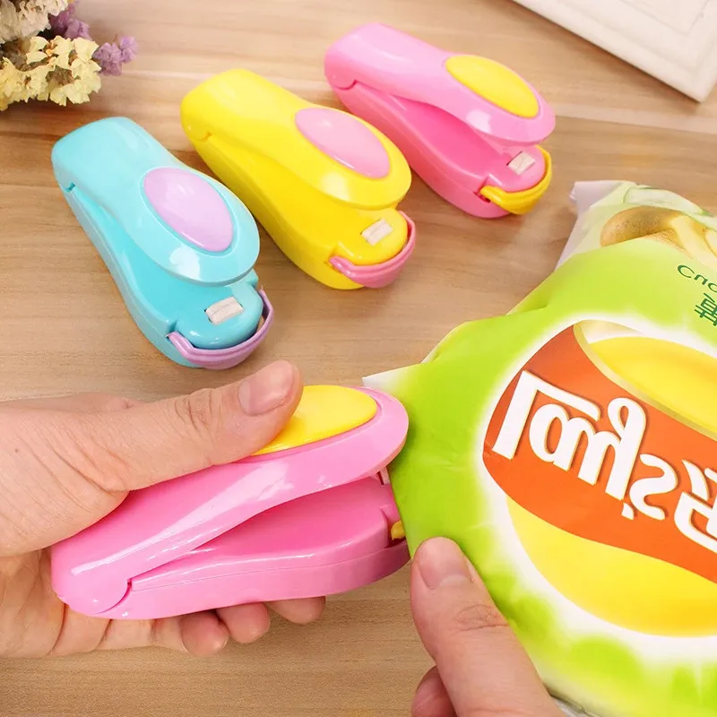 

Mini Colorful Stack Sealing Machine With Quick and Practical Refrigerator Magnet Bag Clips For Home Storage Kitchen Storage