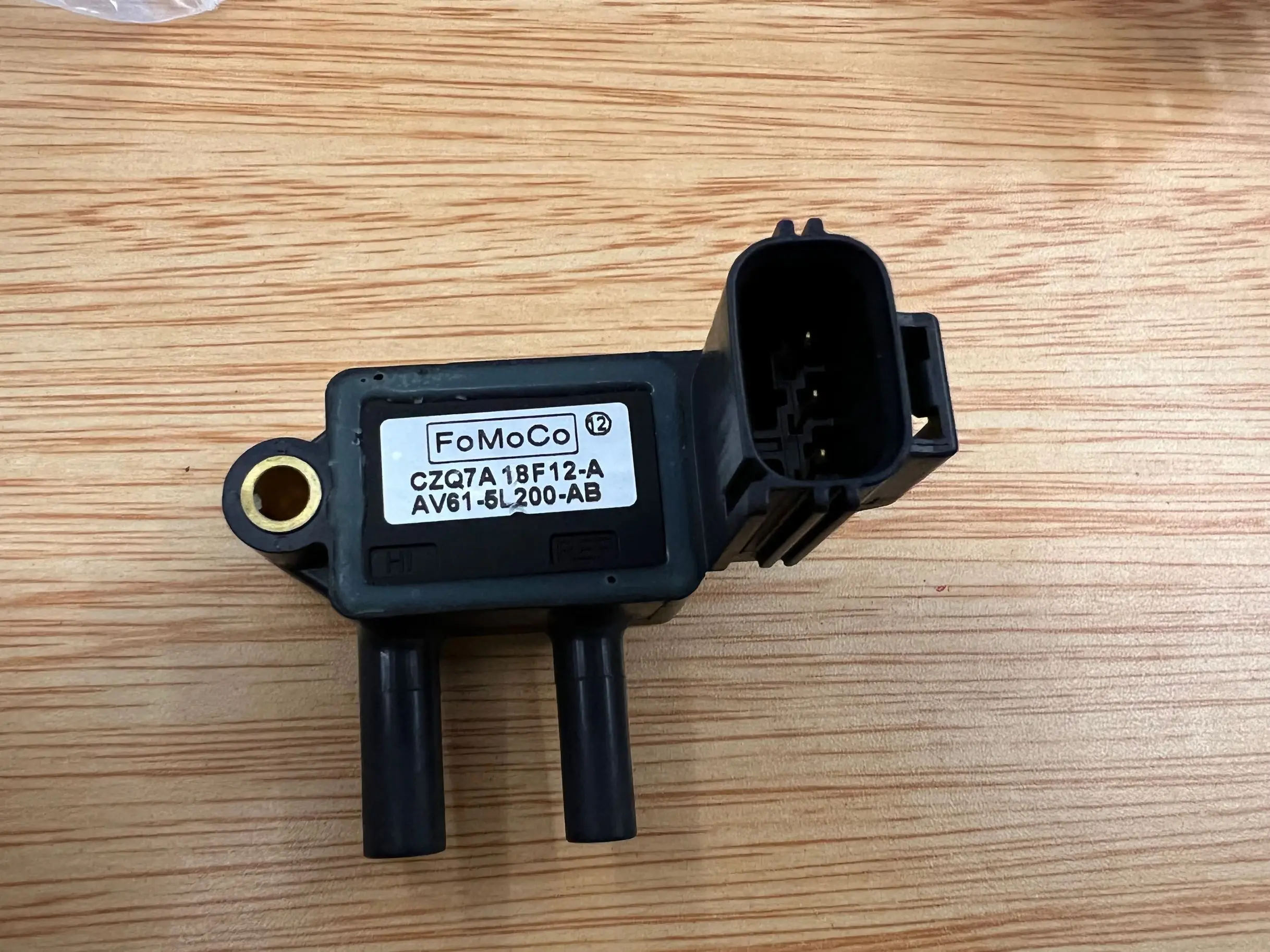 FW935L200AA AV615L200AA датчик дифференциального давления выхлопных газов DPF для LAND RO-VER OEM
