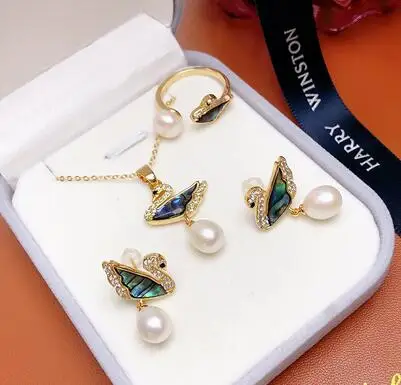 

Комплект из колье, серёг и кольца, 7-8 мм