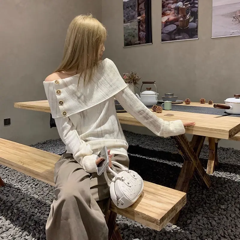 

Новинка, облегающая вязаная блузка с открытыми плечами и длинными рукавами, во французском стиле