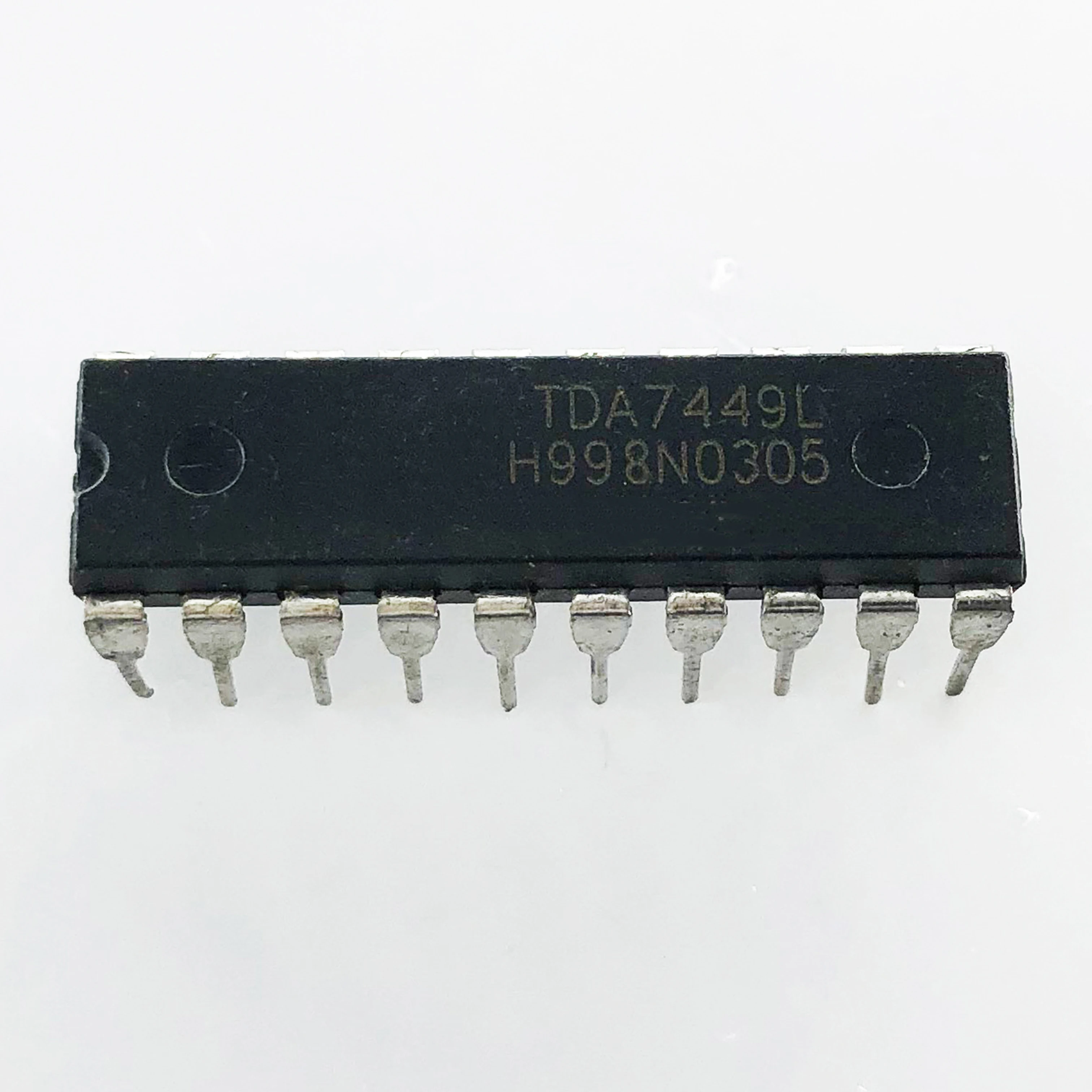 1 шт./лот TDA7449L TDA7449 DIP-20