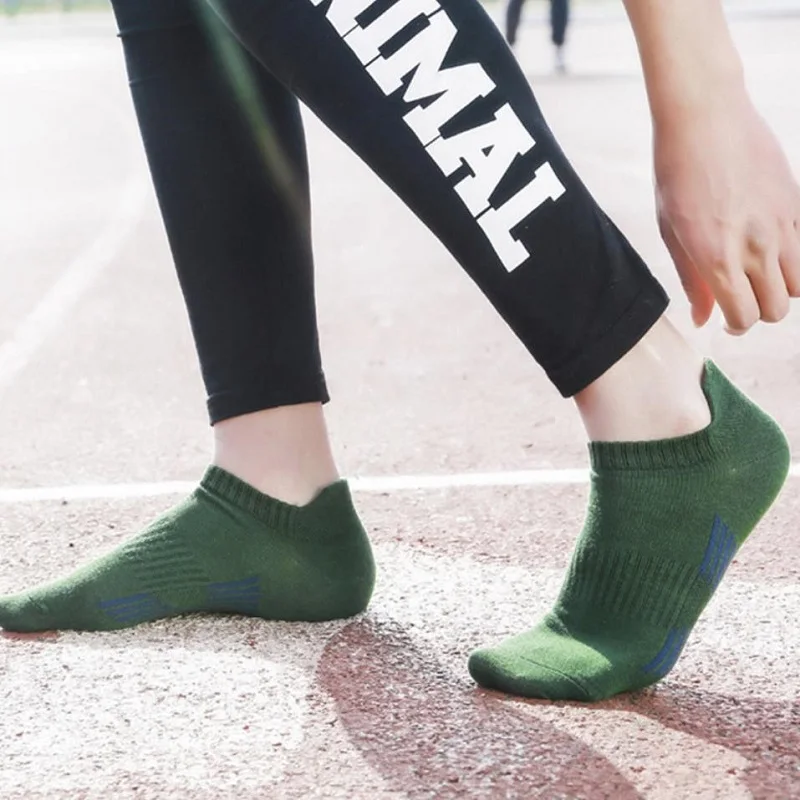 5 Pairs Mens Basketball Sports Short Tube Casual Striped Breathable Ankle Socks Outdoor Trainer Running Football Travel Socks