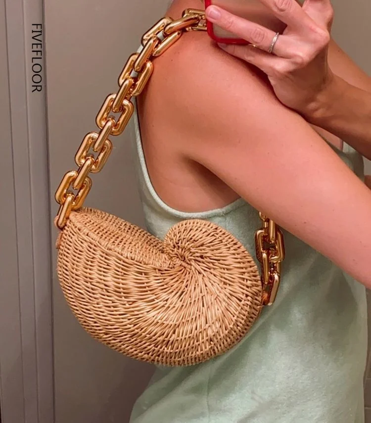 

Thick Chains Rattan Conch Women Shoulder Bags Design Wicker Woven Handbags Luxury Summer Beach Straw Bag Bali Purse 2023