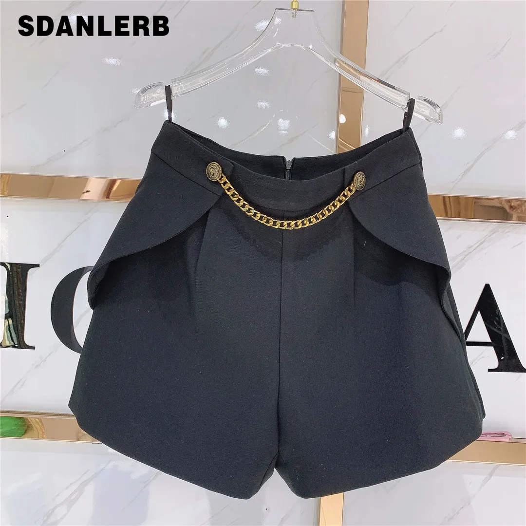 

European Station 2021 Winter New Women's Shorts Metal Chain Decoration Wide-Leg Casual High Waist Short Pants Versatile Shorts