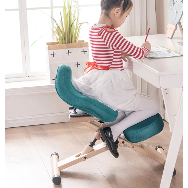 Домашнее кресло из массива дерева на коленях для коррекции осанки подъемное