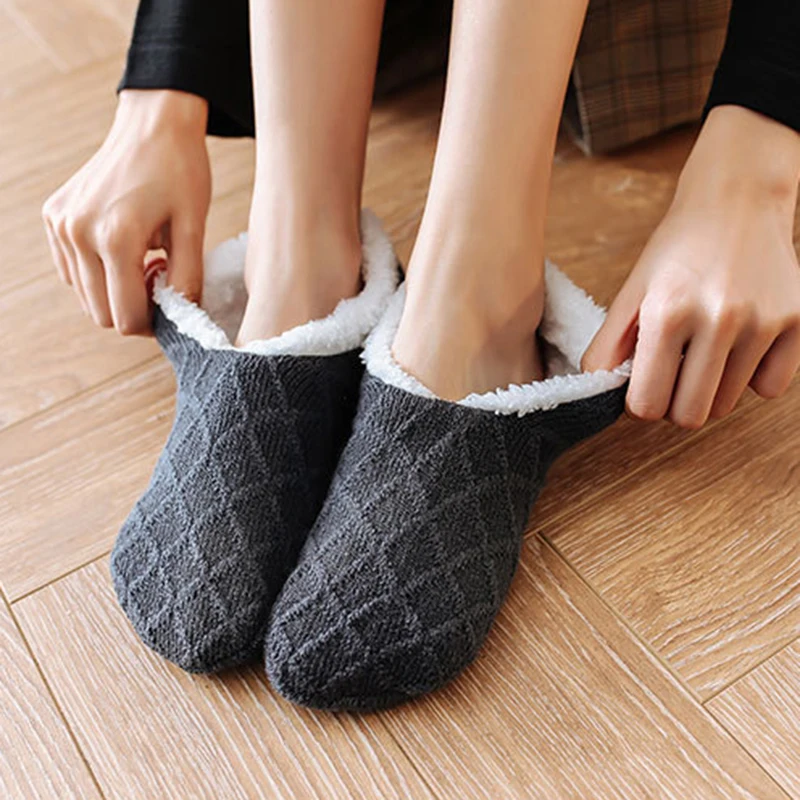 

Home Slippers Women Winter Thicken Floor Shoes Indoor Socks Shoes Woolen Ladies Plush Soft Comfortable Winter Slippers Mujer