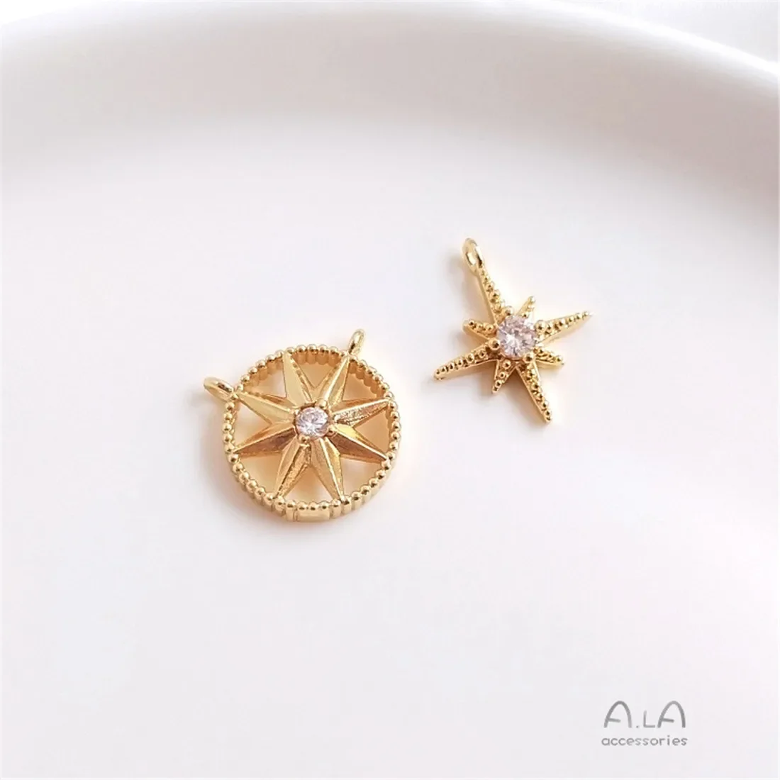 Восьмизвездочный Lucky Compass инкрустированный кулоном аксессуары позолоченный