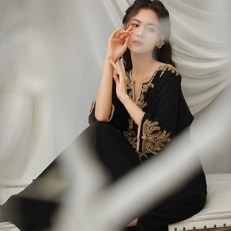 Хлопковое богемное платье с вышивкой длинное глубоким v-образным вырезом кафтан