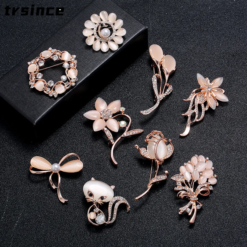

Vintage Pearl Bowknot Brooches Rhinestone Flower Pearl Opal Designer Brooch for Women Sweater Coat Jewelry Accesorries