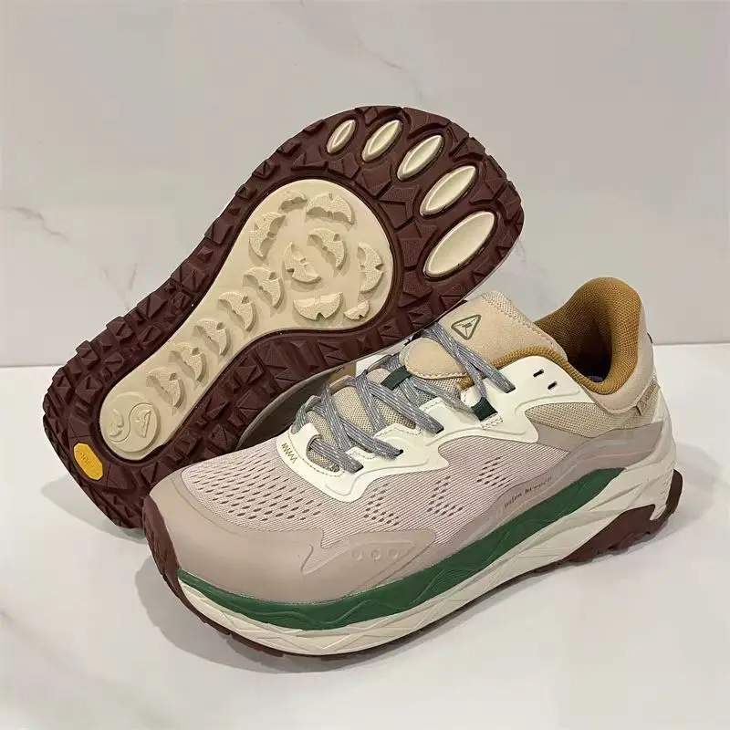 Амортизирующая спортивная уличная походная обувь. Износостойкая Кроссовки для