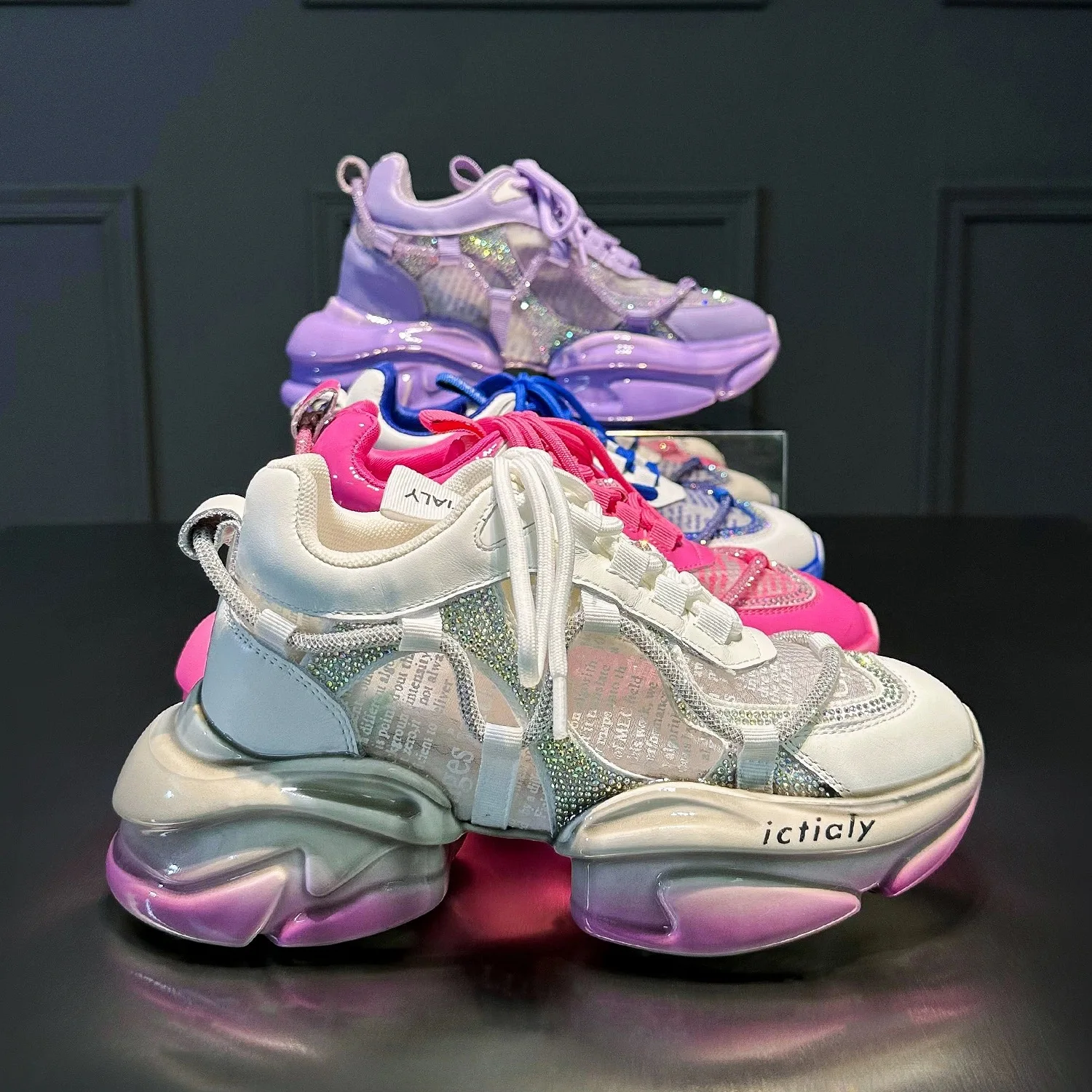 Женские сетчатые кроссовки из натуральной кожи