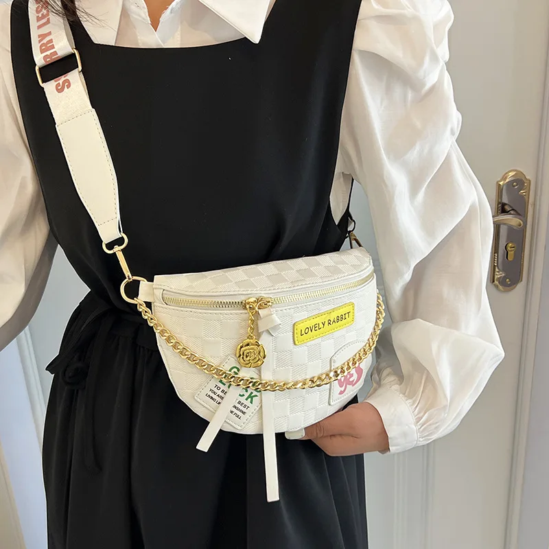 Fashion Chest Bag Wide Shoulder Strap Single Shoulder Messenger Bag Textured Chain Handbag Personality Applique Portable Satchel