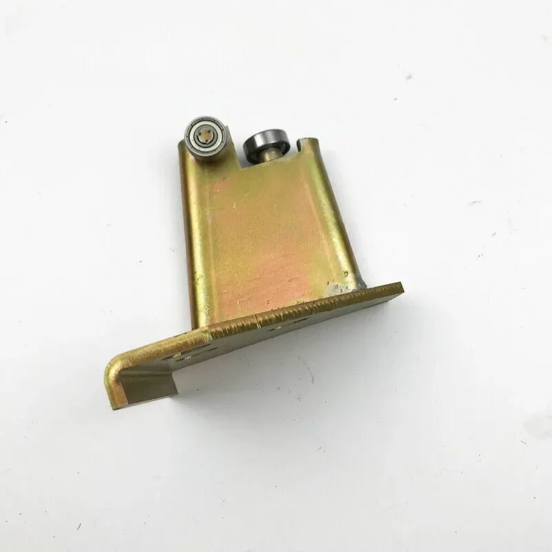 Комплект роликов и подшипников для двери кабины экскаватора Komatsu PC35507578128228UU (art.: 3920dcbba9dcb) - 3920dcbba9dcb