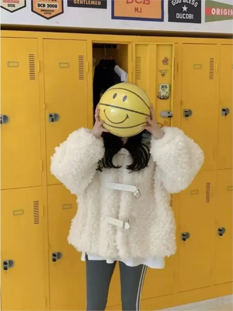 Рисунок 4 - Зимняя модная куртка из овечьей шерсти