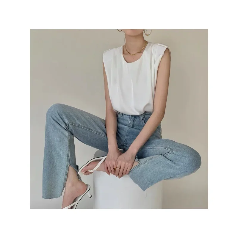 Лето 2024 новая модная футболка без рукавов с круглым вырезом женская летняя