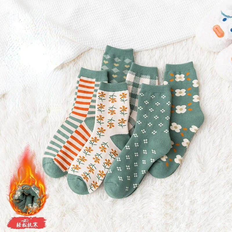 

Теплые шерстяные носки, женские длинные толстые зимние носки, модные мягкие ветрозащитные теплые носки в Корейском стиле с милым принтом цв...